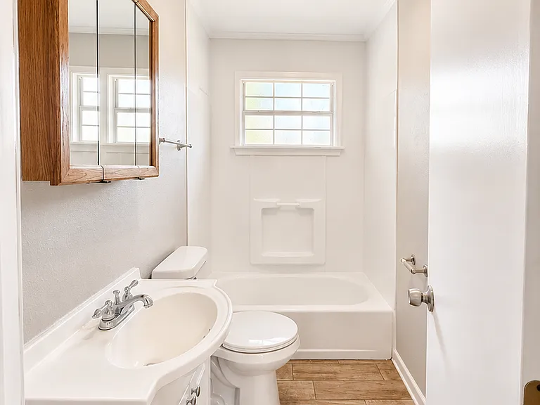 5309 Daffodil St — Photo 7