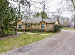605 Glen Haven Dr, Conroe, TX 77385