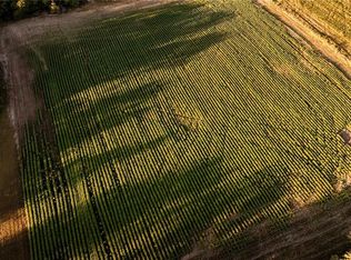 2824 NE 12th St, Newton, KS 67114