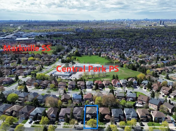375 Manhattan Dr, Markham, ON L3P 7J2