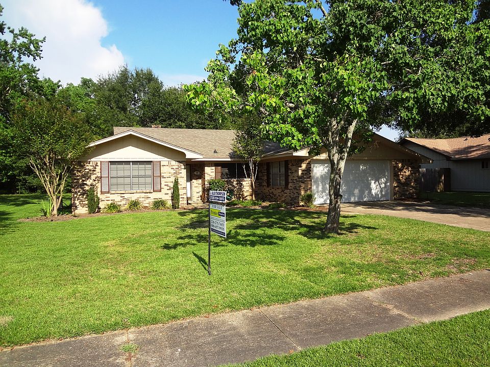 1st image of 103 Running Deer Dr