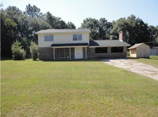 7301 Ching Dairy Loop Rd S, Mobile, AL 36618