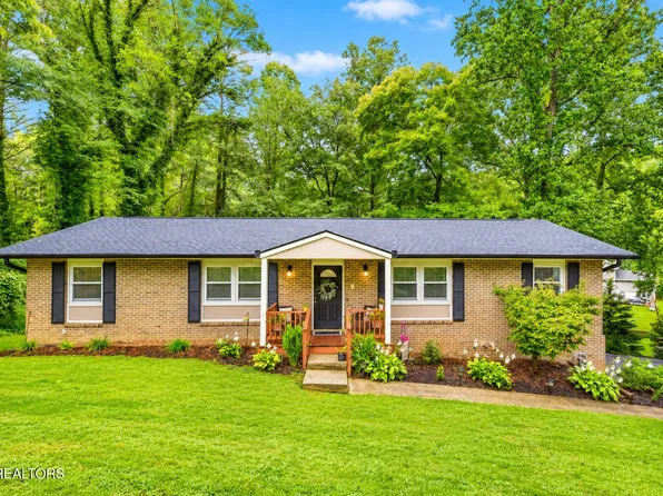 149 Greystone Dr, Oak Ridge, TN 37830