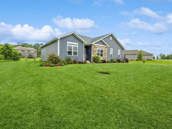 470 Chasefield DRIVE, Williams Bay, WI 53191