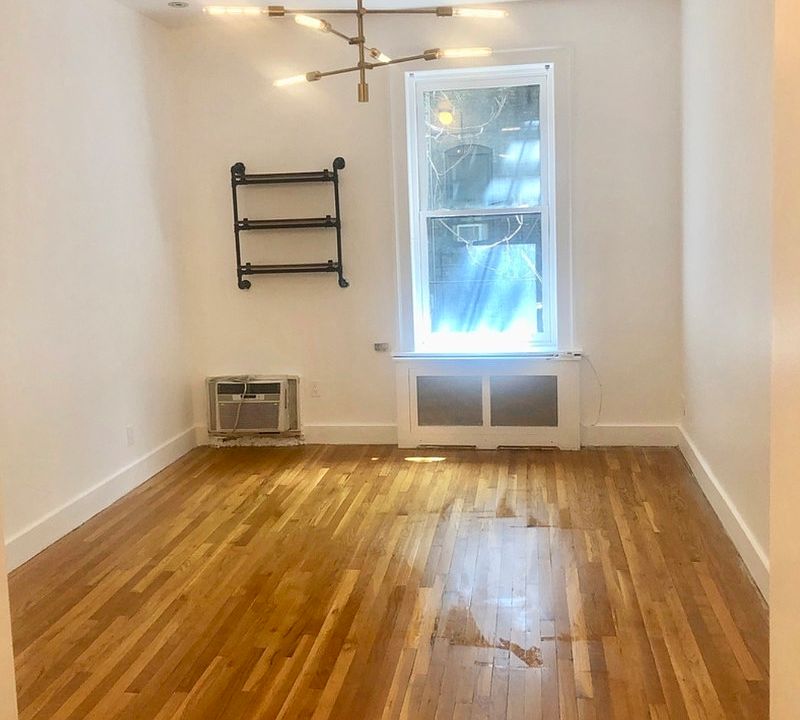 1st image of 104 Perry St APT 4C