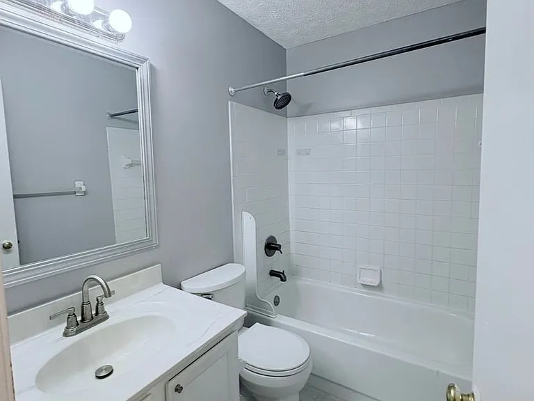4843 Ballentine Dr — Photo 13