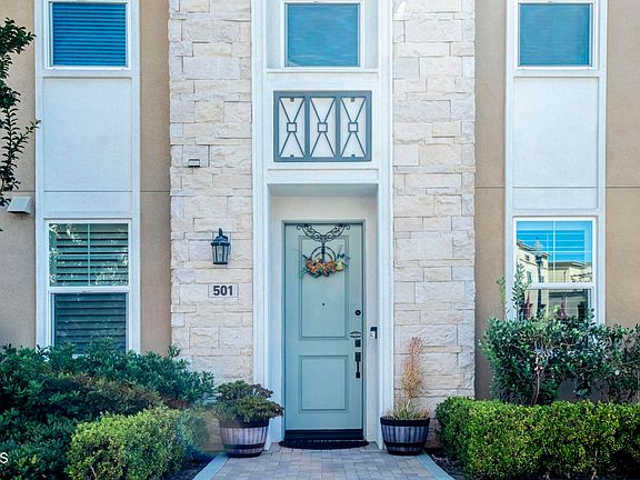 2nd image of 501 Winchester Dr
