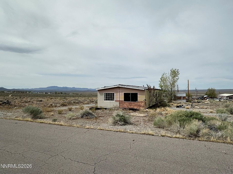 2nd image of 709 Del Vega St