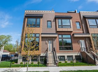 704 E 41st St, Chicago, IL 60653