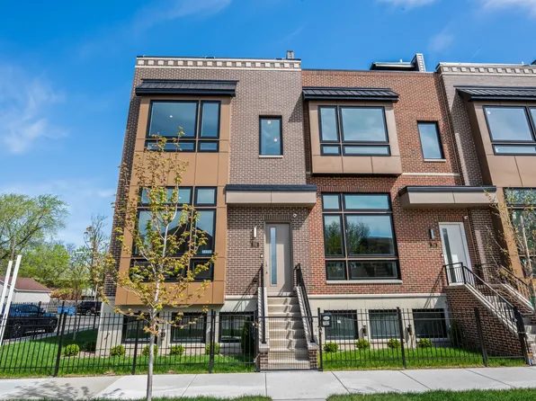 704 E 41st St, Chicago, IL 60653