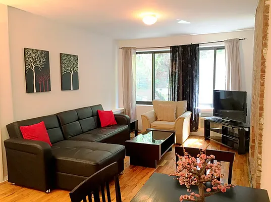 Rented by Avenues Real Estate | media 19