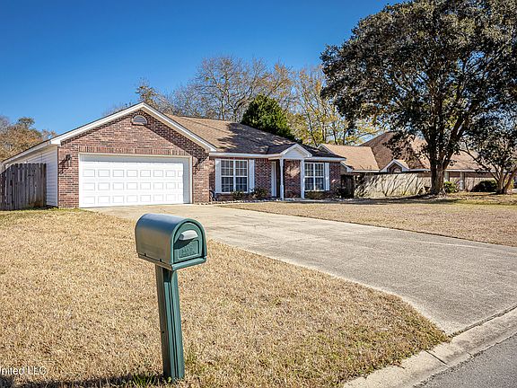 3rd image of 6816 Southwind Dr