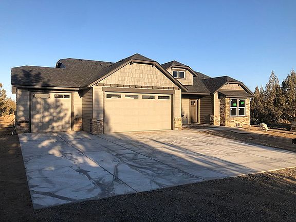 2nd image of 13387 SE Lost Lake Dr