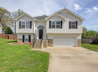 1480 Mutual Dr, Clarksville, TN 37042