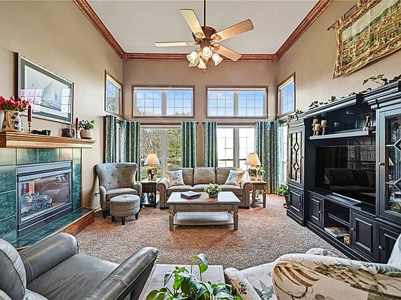 4th image of 13090 Red Oak Ct