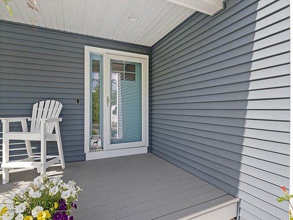 3rd image of 24 Red Barn Drive