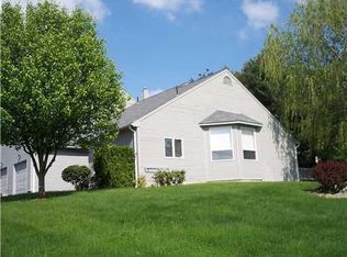 77D Valley Green Ct, North Providence, RI 02904