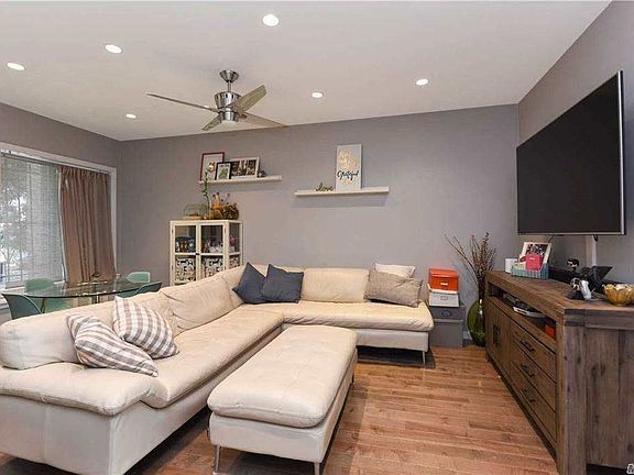 5th image of 51-50 Hillyer St #1