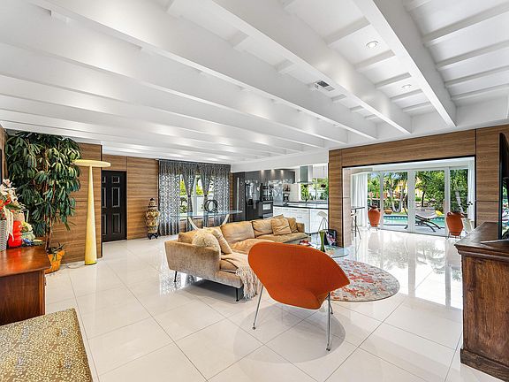 5th image of 5660 Nassau Drive