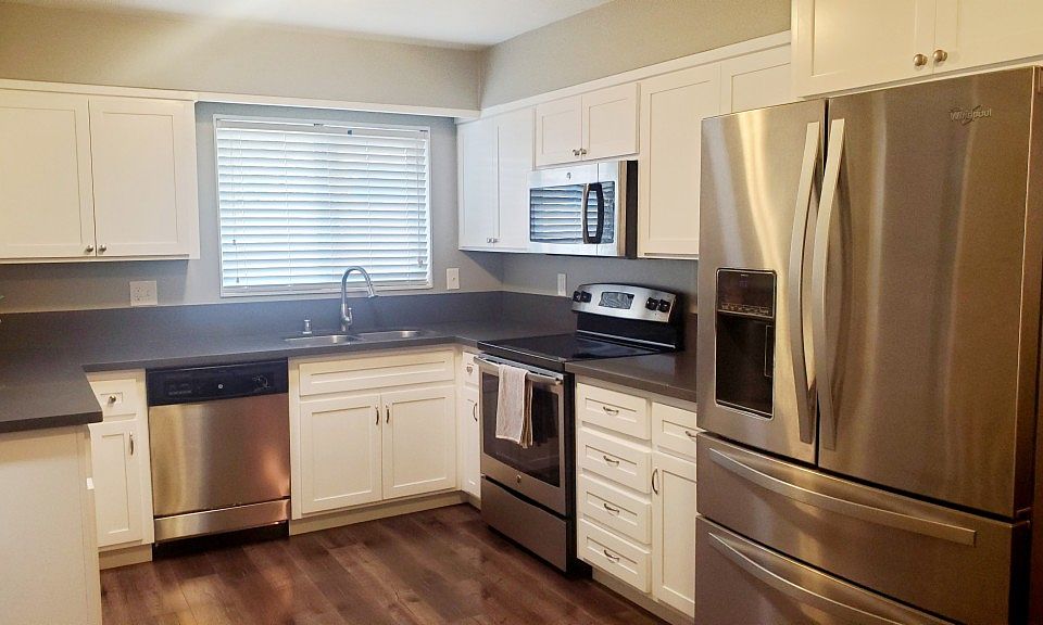 1st image of 2481 McGregor Dr