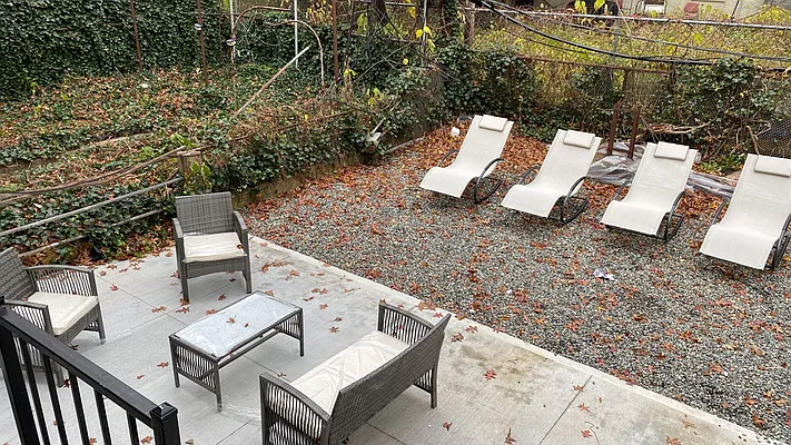 Rented by Aron Fried, LREB | media 16