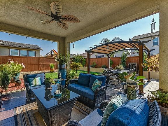 4th image of 3903 Deergrass Cir