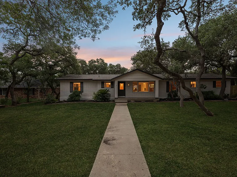 320 El Portal Dr — Photo 1