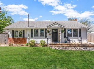 17 Ontario Dr, Bay Shore, NY 11706