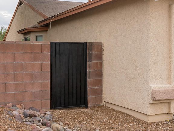 3rd image of 10260 E Calle Del Este