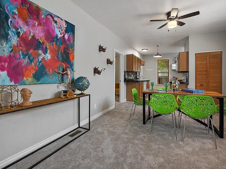 2314 Meade St — Photo 2