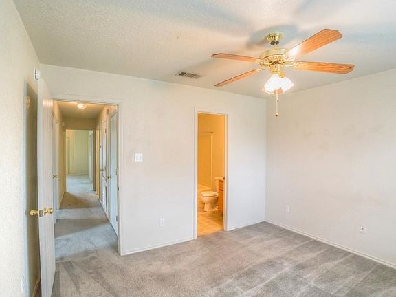 2nd image of 2801 Lucille Dr