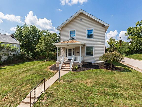 3rd image of 3521 Myrtle Ave