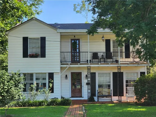 537 Whitfield Dr, Natchitoches, LA 71457