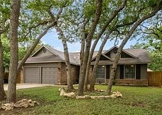 411 Ridgewood Dr — Photo 3