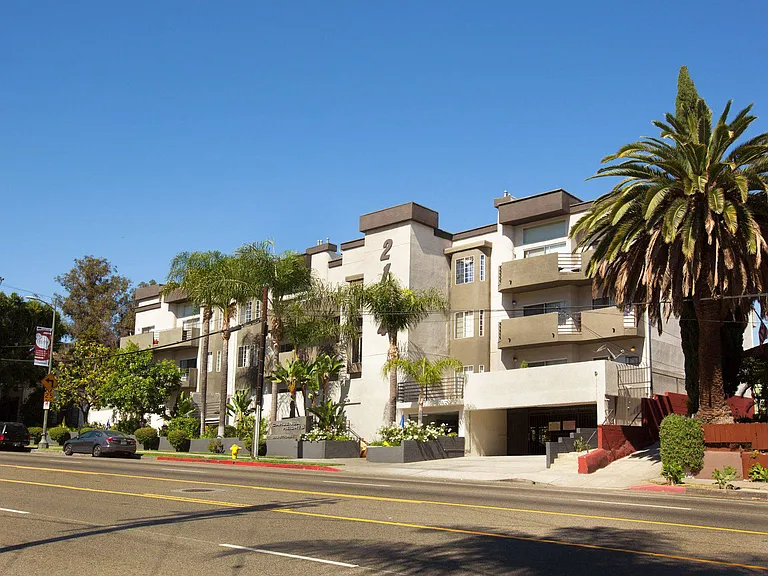 Cahuenga Heights — Photo 7