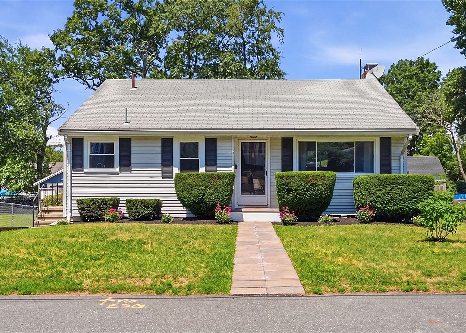 1st image of 8 Bossi Ave