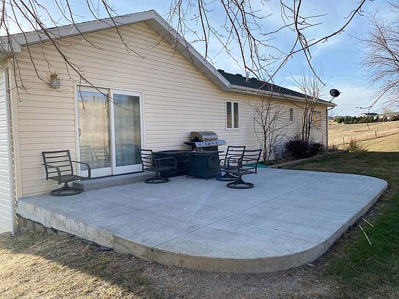 3rd image of 6610 James Way Ct