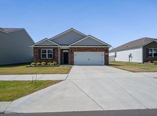 1504 Dove Dr, Lebanon, TN 37087