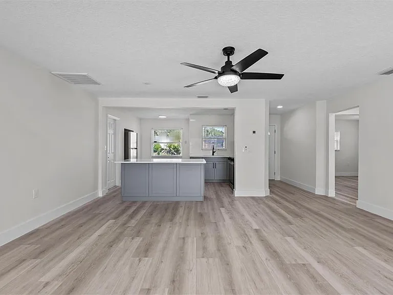 310 Westwinds Dr — Photo 11