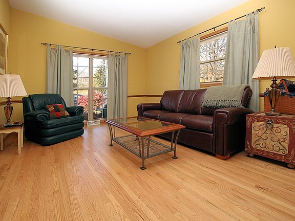 4th image of 1117 Westowne Ave