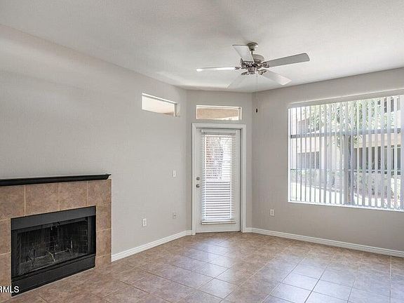 4th image of 3830 E LAKEWOOD Parkway E #1013