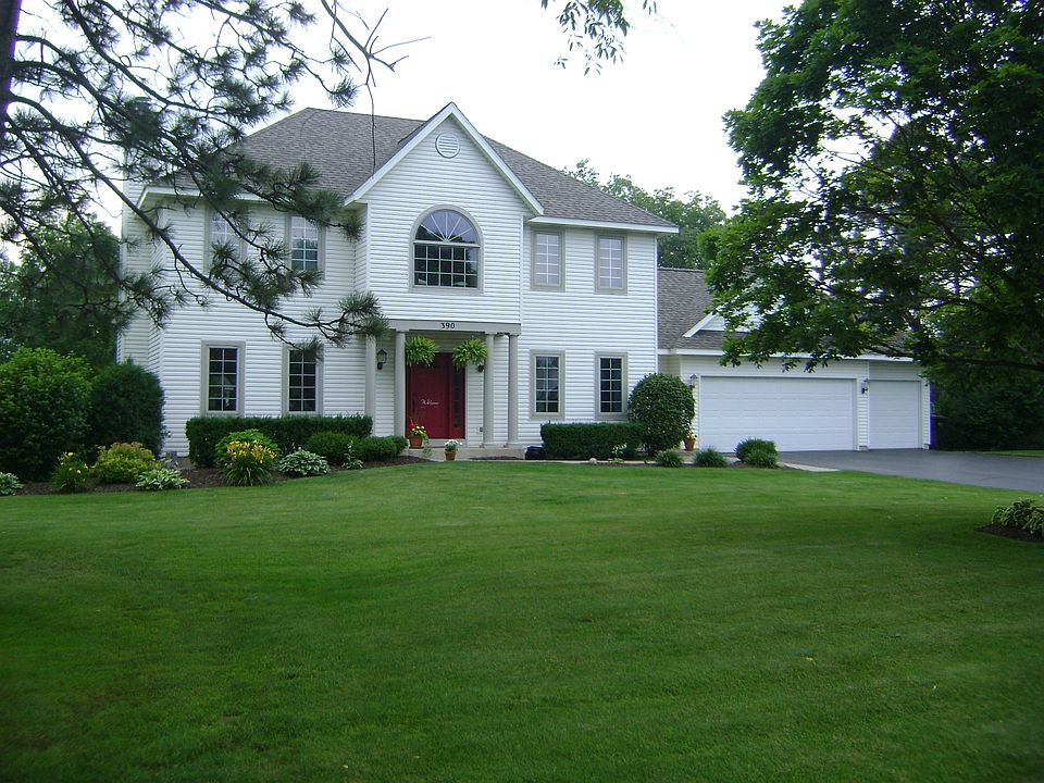 1st image of 390 Erin Isle Dr