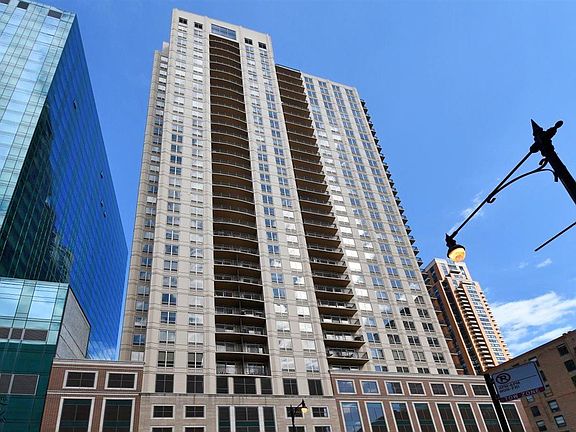 2nd image of 1111 S Wabash Ave APT 2304