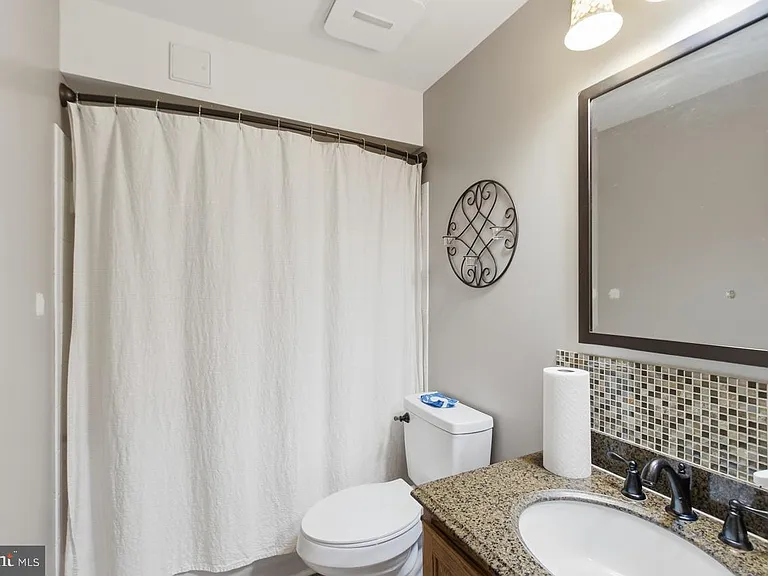 14997 Grassy Knoll Ct — Photo 41