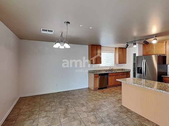 4th image of 20784 W Hamilton St
