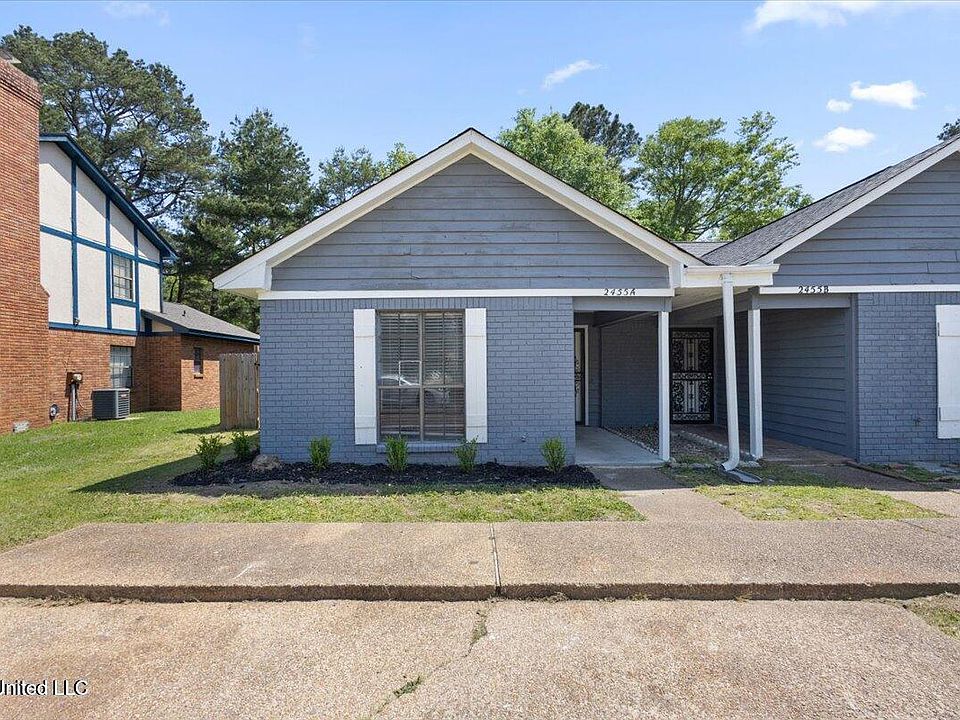 1st image of 2455 River Oaks Blvd #A & B