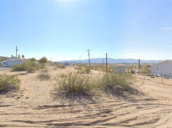 5062 E Maricopa Dr, Topock, AZ 86436