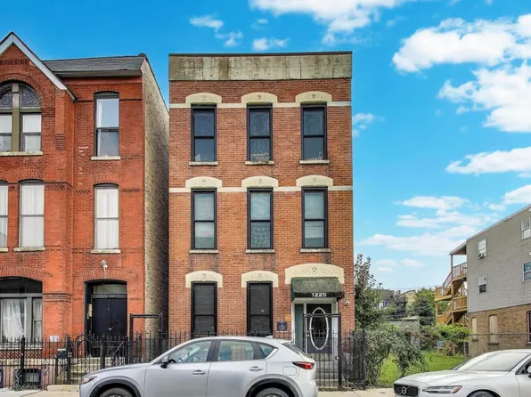 1225 W Erie St, Chicago, IL 60642