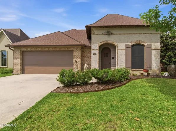 400 Old Cypress Dr, Broussard, LA 70518