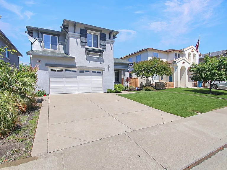 4137 Rogers Canyon Rd — Photo 2